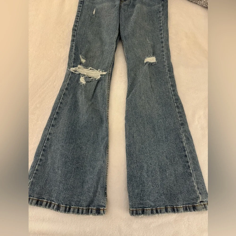 Never Worn Flare Jeans - Picture 4 of 7